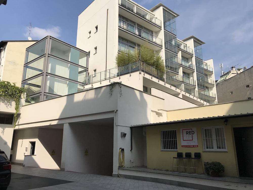 Red Line Apartments Milano Экстерьер фото
