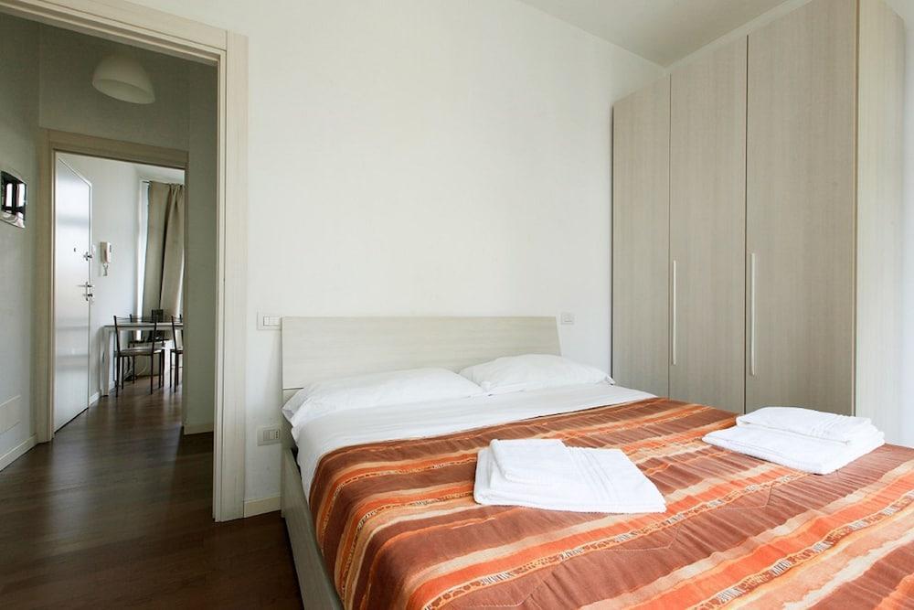 Red Line Apartments Milano Экстерьер фото