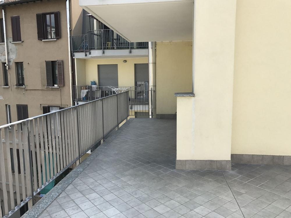Red Line Apartments Milano Экстерьер фото